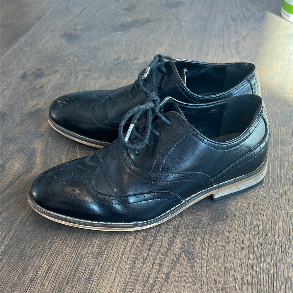 Classic Black Boys Dress Shoes - Picture 5 of 7